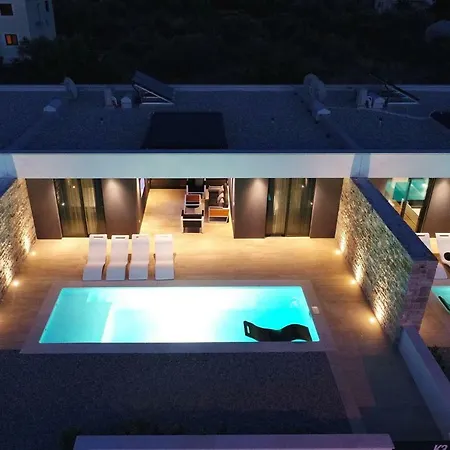 Homes4you Villa *
